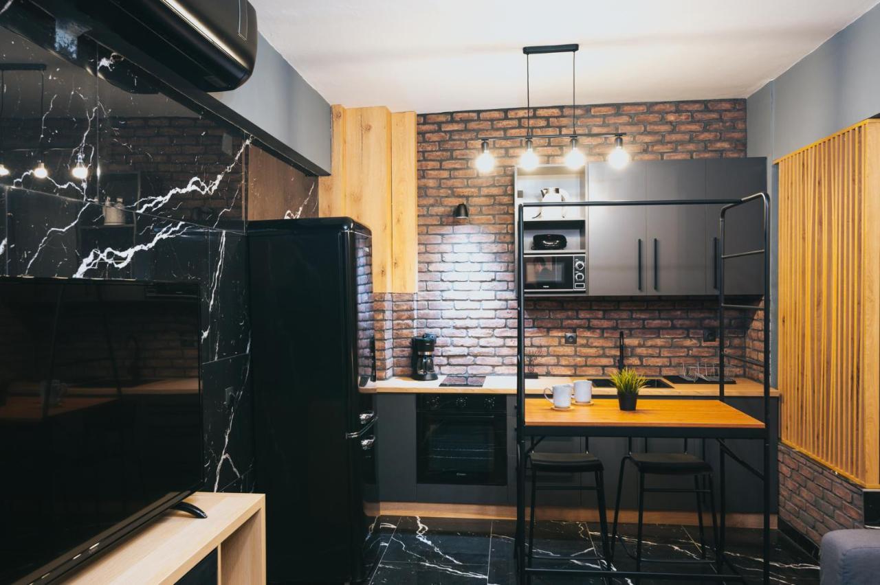 New Modern Ground Floor Apartment By The Sea 테살로니키 외부 사진